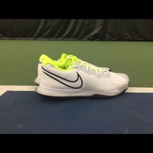 Nike Men’s Air Zoom Vapor Cage 4